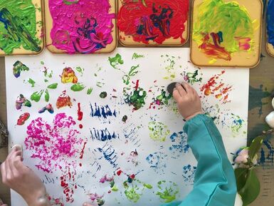 FREE Family Art Drop-in, Ages 2-5